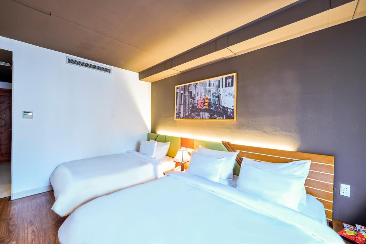 The Noble Swan Hotel Saigon Хошимин Екстериор снимка