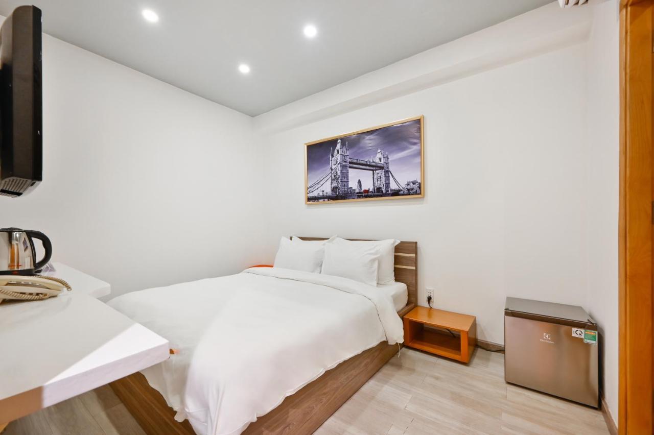 The Noble Swan Hotel Saigon Хошимин Екстериор снимка